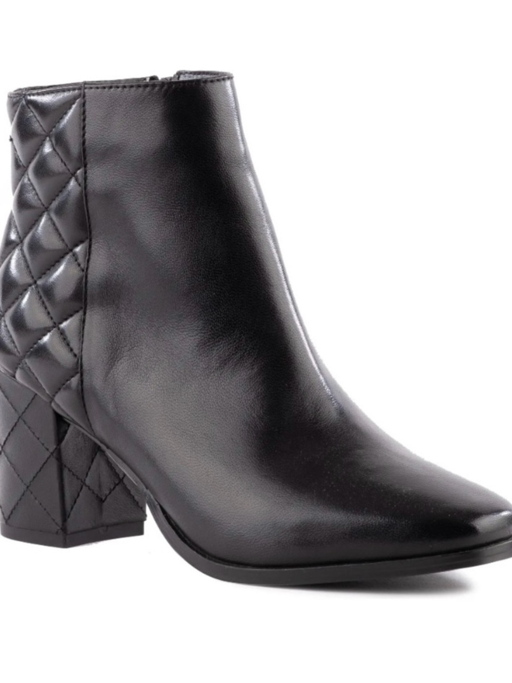 Seychelles Black Quilted Block Heel Ankle Boot - Chanel vibes! Like New